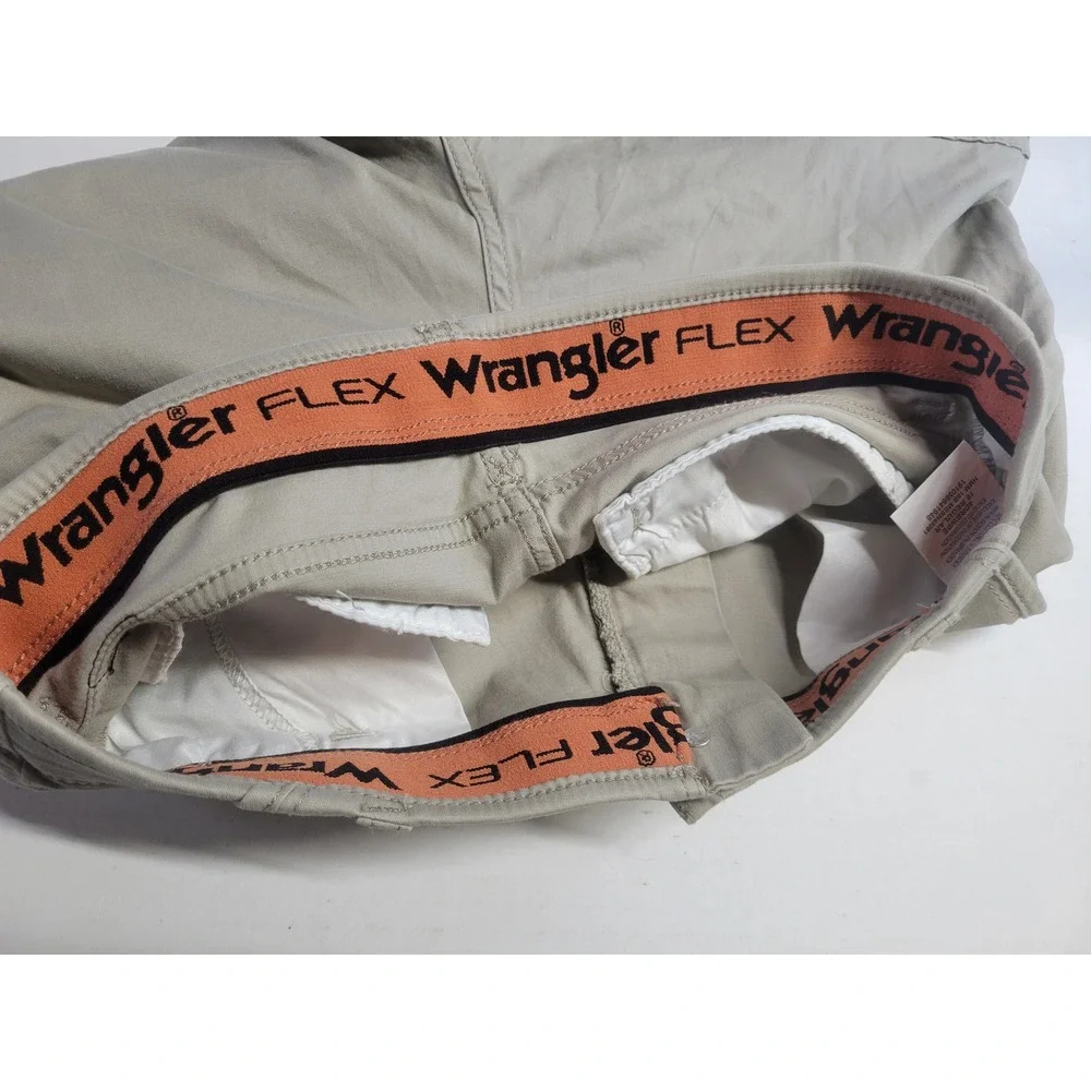 Wrangler Flex Men Khaki Cargo Shorts‎ Tan Size 18 Regular Stretch Hiking